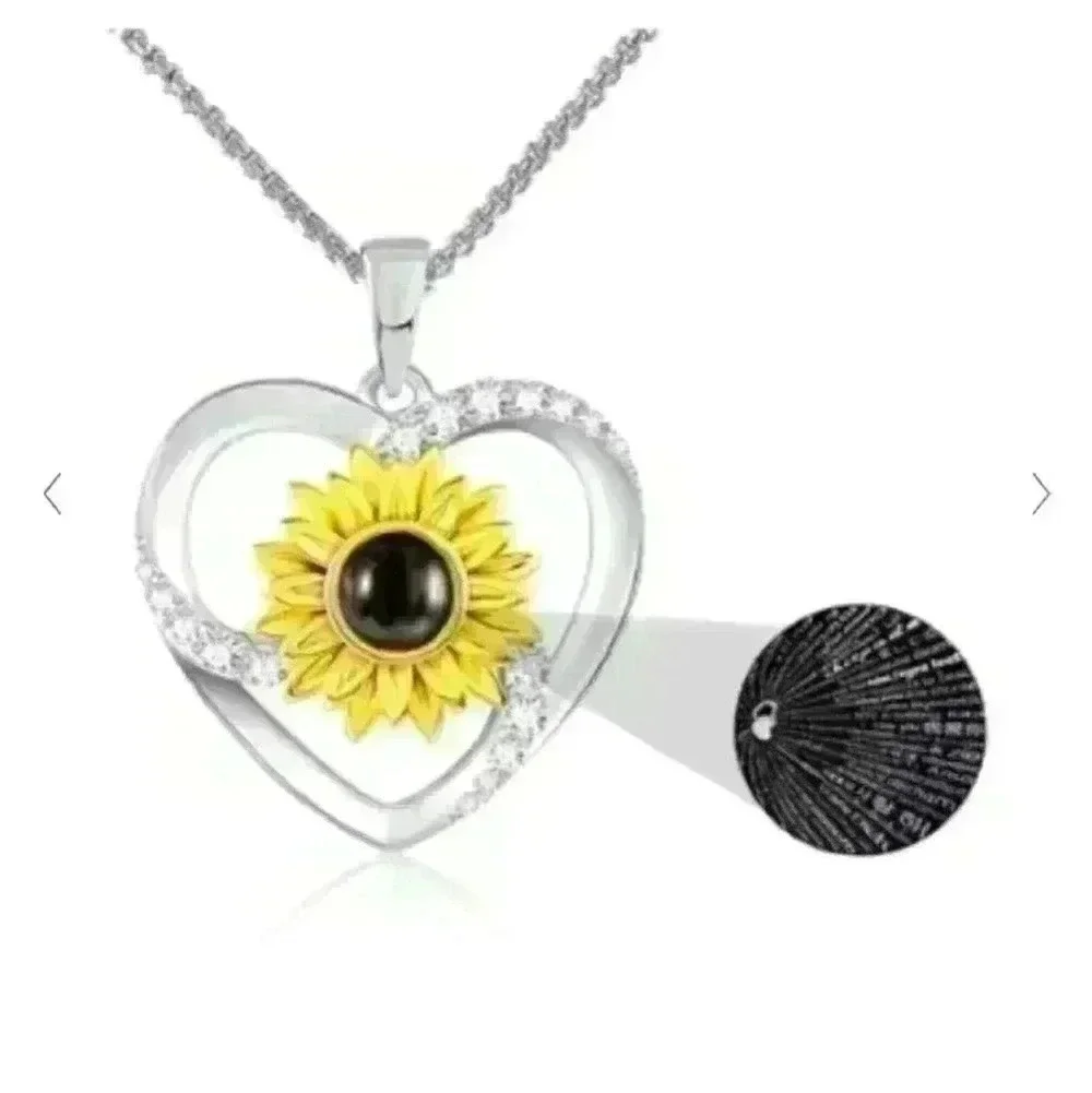 🌻NWOT SNZM NECKLACE